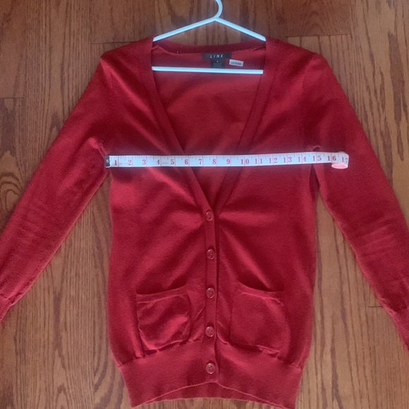 Red button up Link Cardigan - Picture 5 of 8